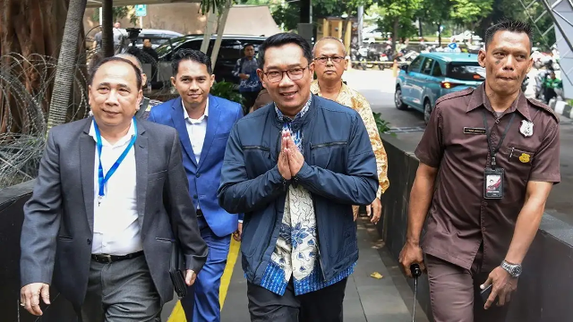 Pengakuan Ridwan Kamil: Bantuan Dana Pribadi untuk Lisa Mariana dan Implikasinya